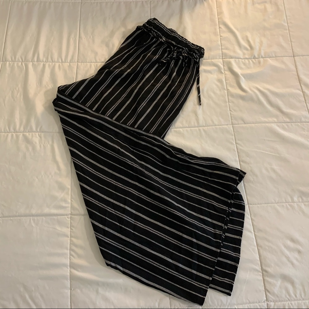 Wide-leg pant